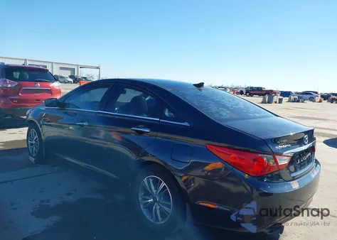 2013 Hyundai Sonata Limited 2.0T z USA, uszkodzony, nr VIN 5NPEC4AB9DH644481